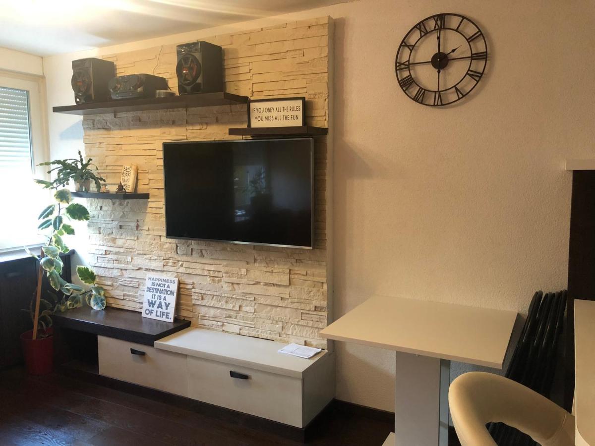 Apartman Mirek Apartment Varaždin Екстериор снимка